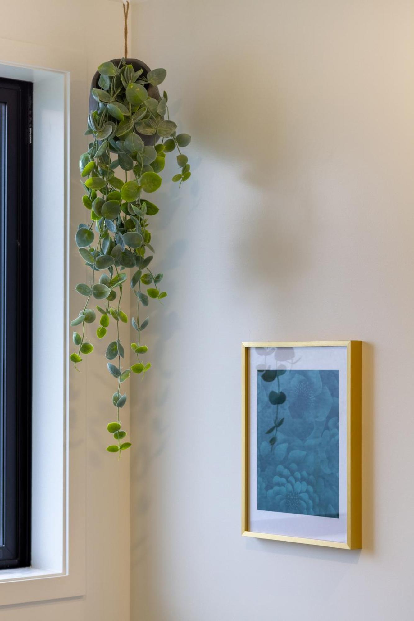 Serene Living 2 Bed With Carpark Christchurch Buitenkant foto
