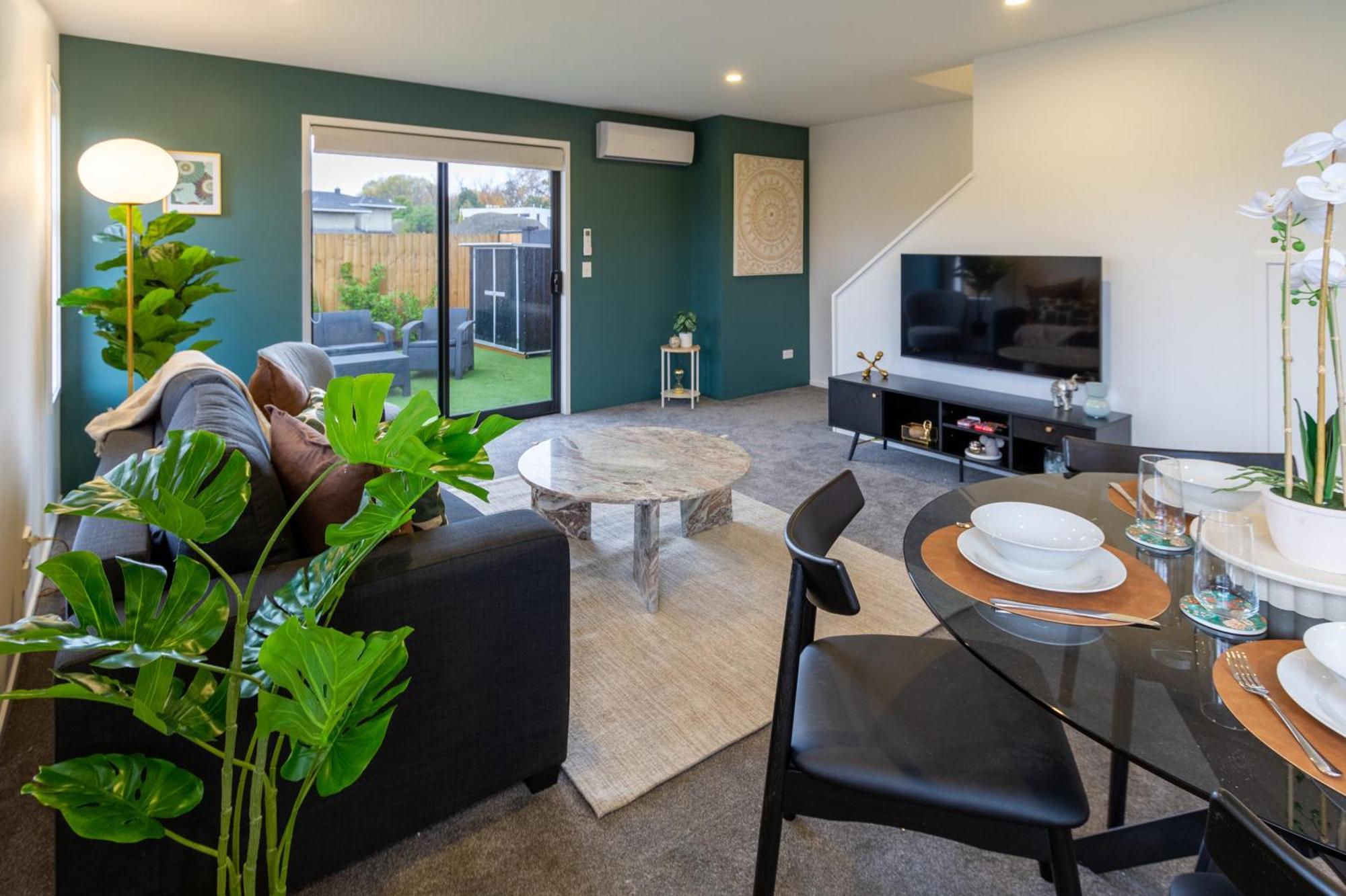 Serene Living 2 Bed With Carpark Christchurch Buitenkant foto